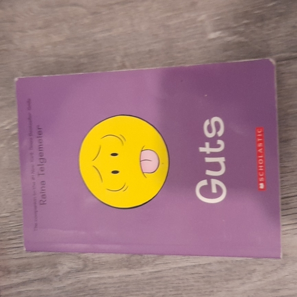 6 graphic novels for pre teens - Picture 2 of 7